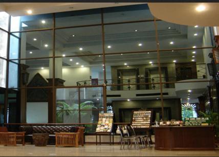 Royal Lanna Hotel Chiang Mai Exterior photo
