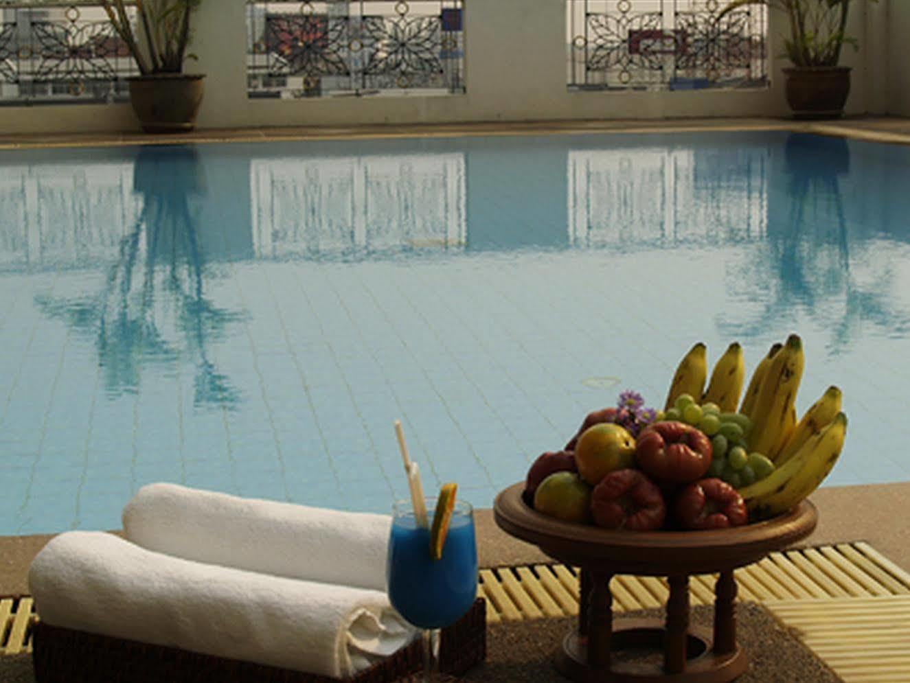 Royal Lanna Hotel Chiang Mai Exterior photo